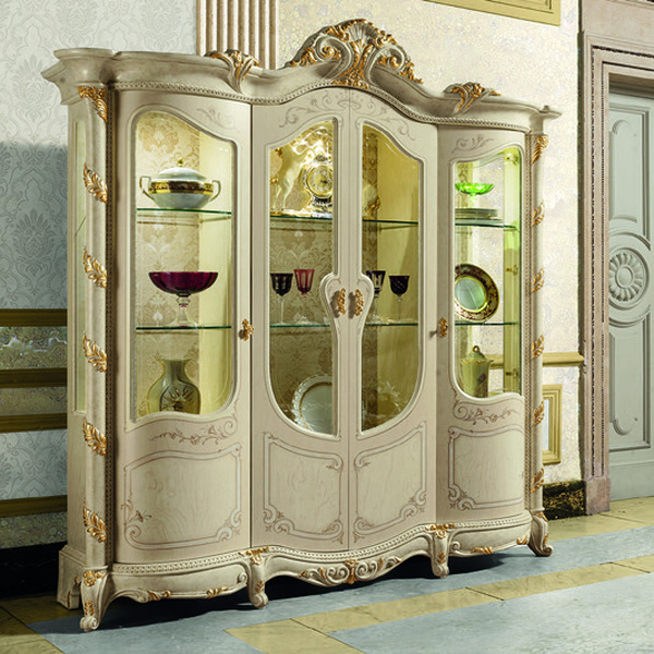 Vitrine Madame Royale 4-türig