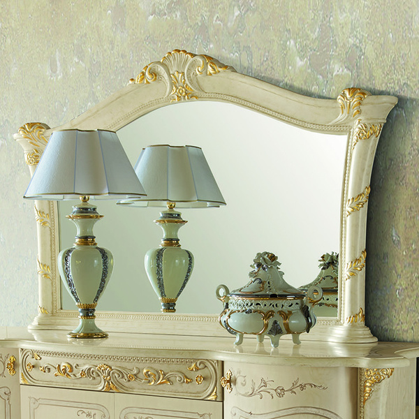 Spiegel Madame Royale für Sideboard