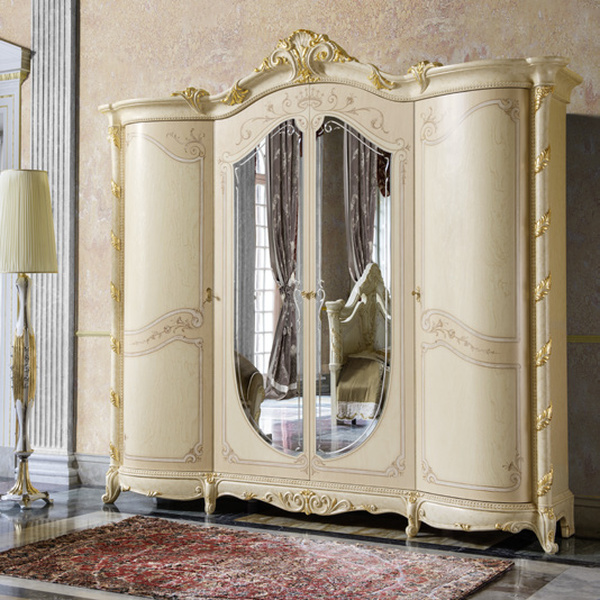 Kleiderschrank Madame Royale 4-türig